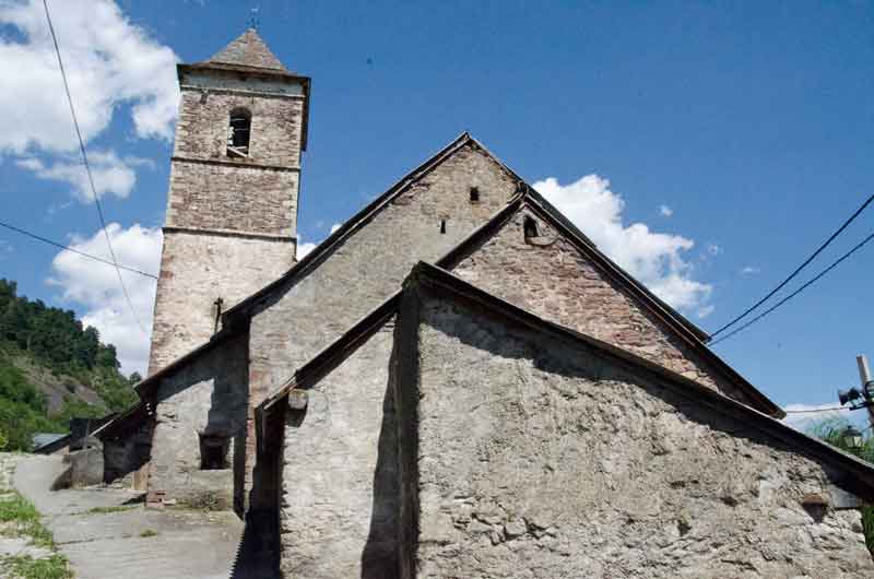 Huesca - Gistain 6 - iglesia de San Vicente Mártir.jpg
